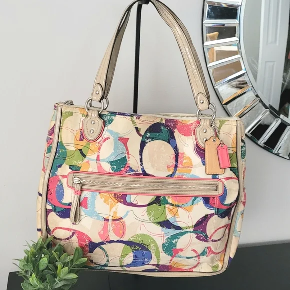 Coach Multicolor Signature Shoulder Bag - Picture 10 of 12